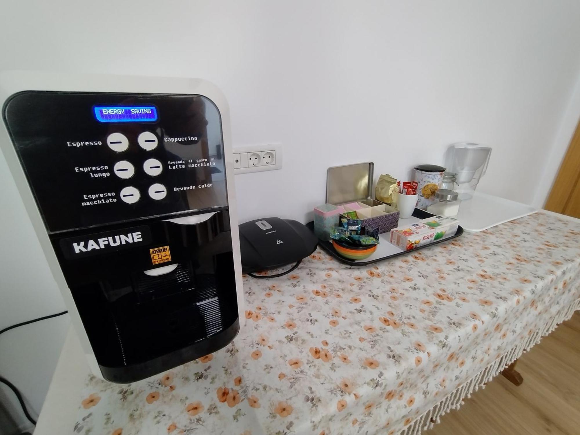 Friends House - Station - Self Check-in Guest house